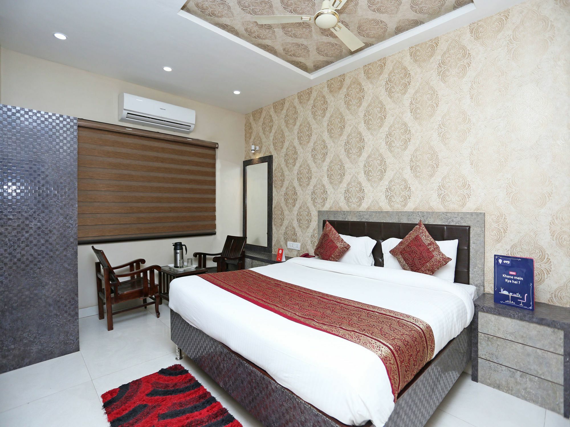 Oyo 10338 Hotel Aadesh Palace Варанаси Экстерьер фото